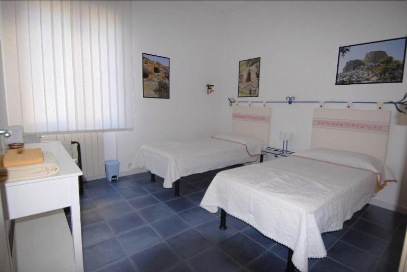 Nughe 'E' Oro Guesthouse Nuoro  Exteriör bild