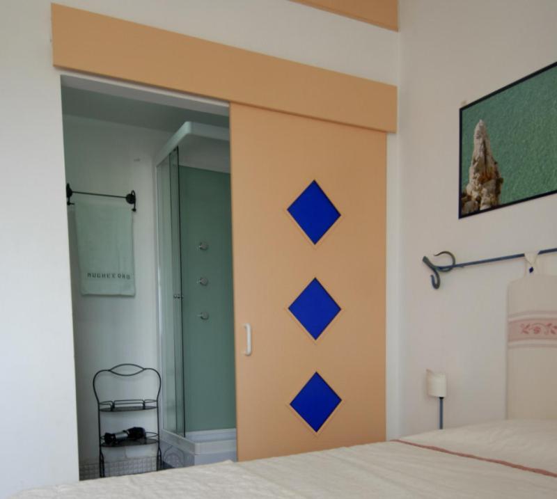 Nughe 'E' Oro Guesthouse Nuoro  Rum bild